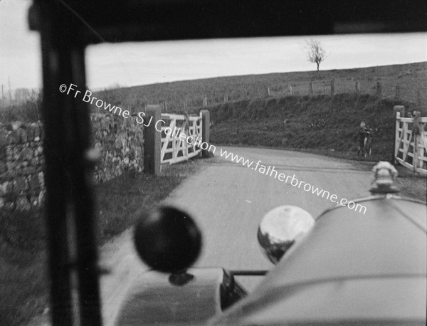 THROUGH WINDSCREEN LEVEL CROSSING